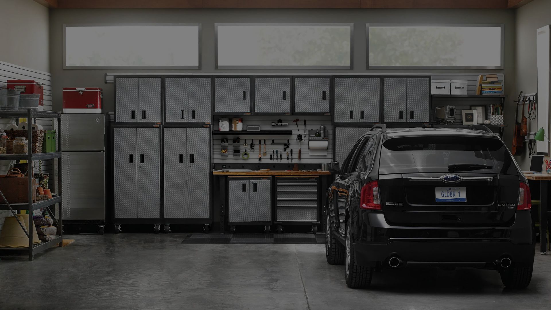 Top 8 Tips for Organizing Your Car Garage | eFetch | Car Service Simplified